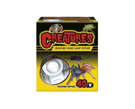 Creature Dome Lamp Fixture Zoo Med é um porta-lâmpadas perfeito para terrários pequenos. Portanto ideal para uma variedade de habitats de aracnídeos, insetos e outras espécies de invertebrados.