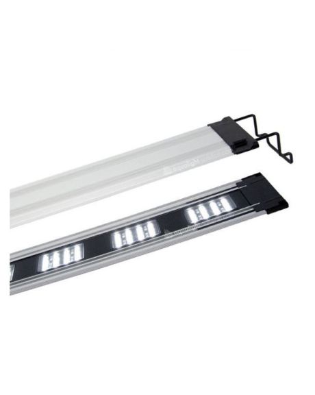 Luminária Superfish Slim Led é uma calha com luz led indicada para aquários abertos, mas também fechados. Portanto, uma boa opção é substituir a lâmpada fluorescente que se encontra normalmente em luzes de aquário e instalar em led até pelo gasto de energia. 