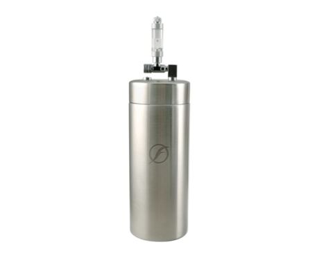 O sistema Fluval Bio-CO2 Pro combina a segurança da produção biológica de dióxido de carbono com pressurização.