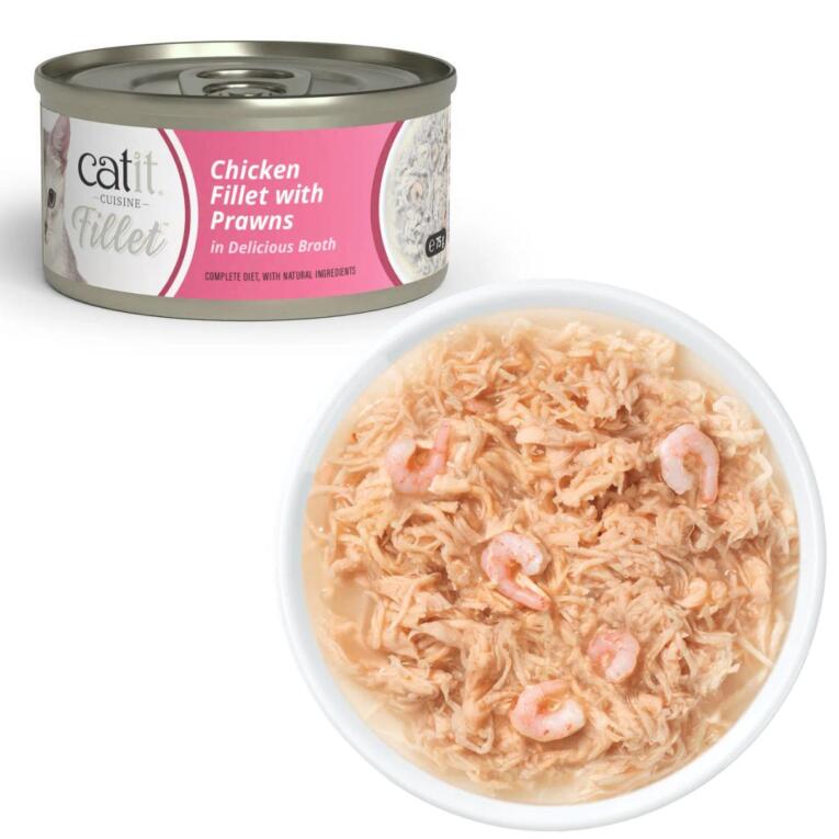 Catit Cuisine Fillet Frango Desfiado com salmão em caldo 75 gr é uma deliciosa recompensa natural, feita com filetes inteiros de frango de alta qualidade.