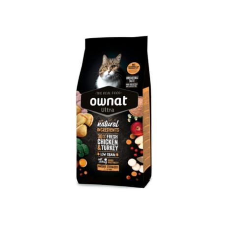Saco de ração Ownat Ultra Mature Sterilized para gatos seniores e castrados.